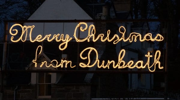 Read more about the article Christmas lights bring festive spirit to Dunbeath